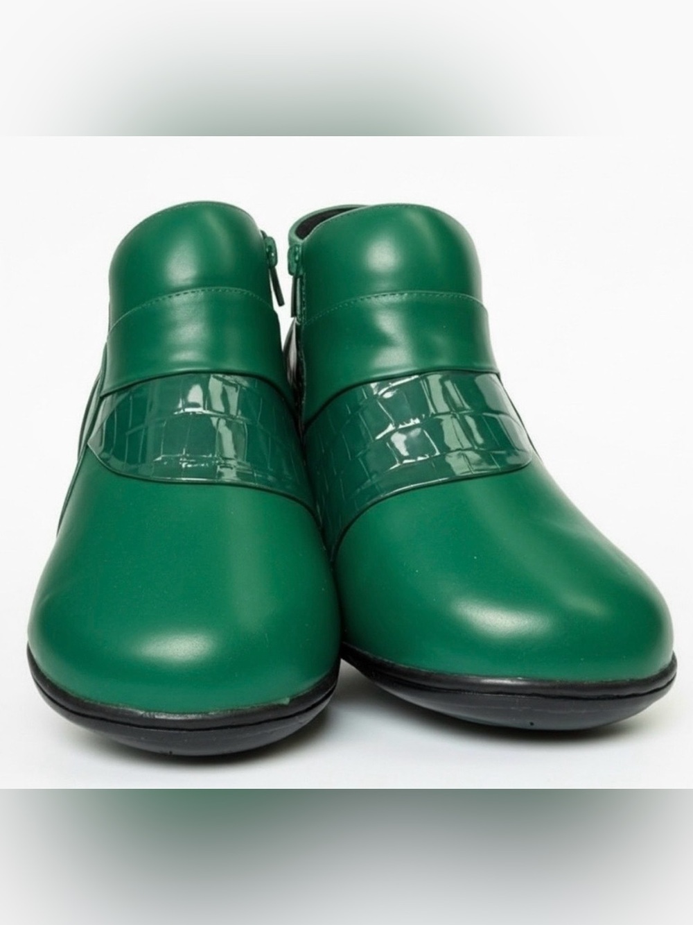 COMFORTVIEW JOLENE Green Ankle Booties-10.5 Wide
